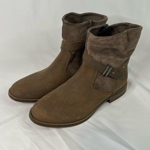 Clark’s leather low rise boots - never worn.